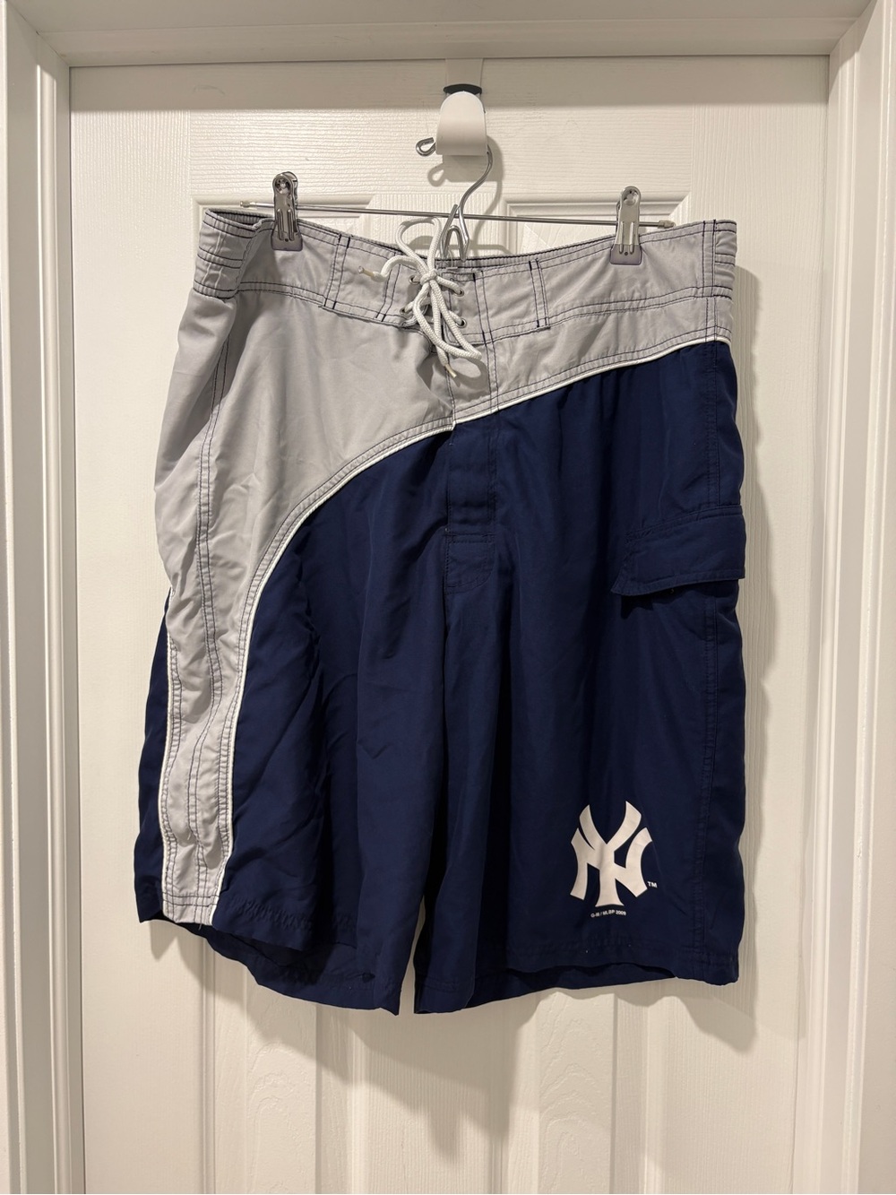 New york yankees swim shorts size 34 Men's large Y2K